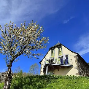  Hébergement de vacances La Grange - De Barrez