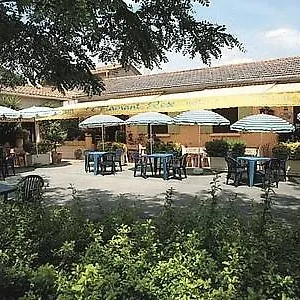 hotel-le-flamant-rose-logis-camargue-albaron.fr-provencehotel.com/